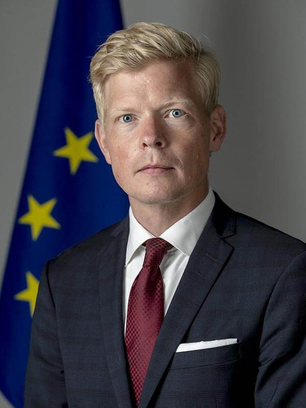 هانس غروندبرغ يجتمع مع وزير الخارجية الروسي في موسكو لبحث واقع الصراع في اليمن