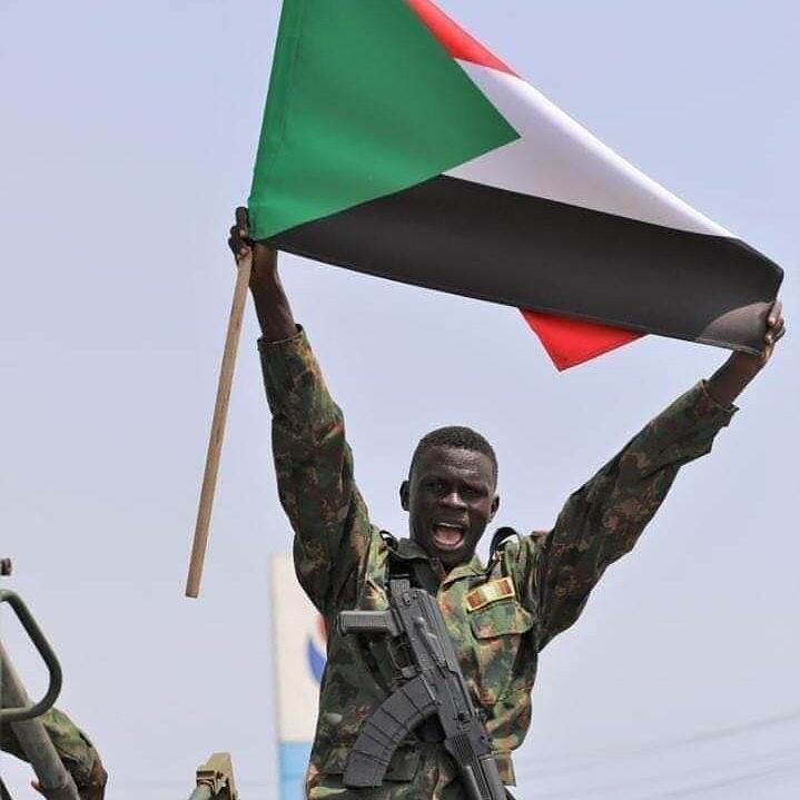 الحكومة السودانية تتهم دولة الإمارات بـ الاستمرار في دعم" قوات الدعم السريع بالذخائر والمركبات القتالية والمسيرات