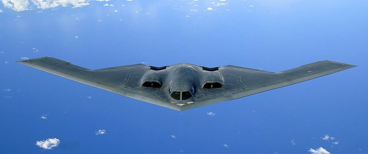 القيادة المركزية الأمريكية "سينتكوم"تؤكد تنفيذها ضربات جوية متعددة ودقيقة على منشآت تخزين الأسلحة التابعة للحوثيين