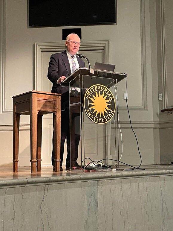 مباحثان لمناقشة الوضع المالي والإقتصادي بين وزير المالية والمبعوث الأمريكي إلى اليمن