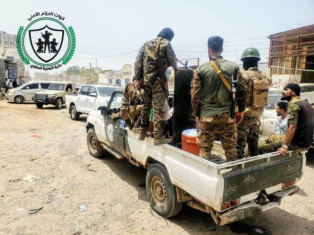 اغلاق أكثر من 26 من محلات الصرافة المخالفة و غير المرخصة في مديريات عدن