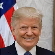 ترامب يرفض مقترحاً إيرانياً لفتح مضيق هرمز وتأجيل المفاوضات النووية