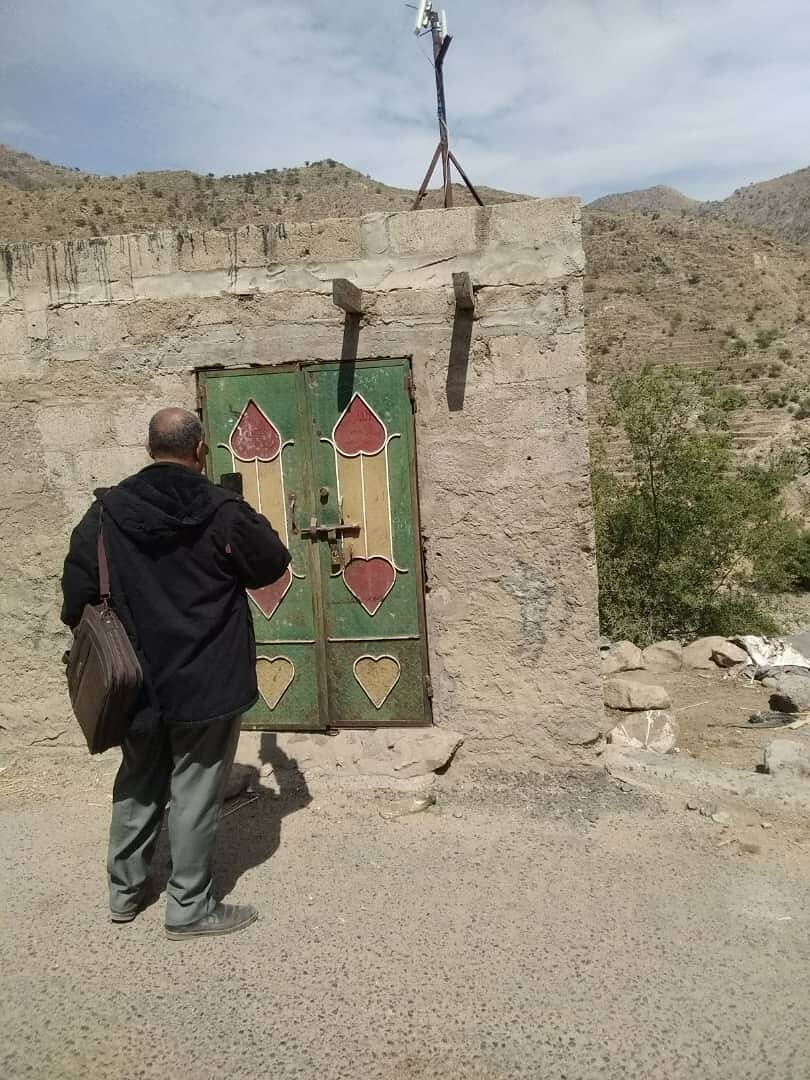 نيابة المقاطرة تفتح دكان محمد طه طارش بعد إغلاقه لاكثر من سنة ونصف من قبل اللواء الرابع جبلي .