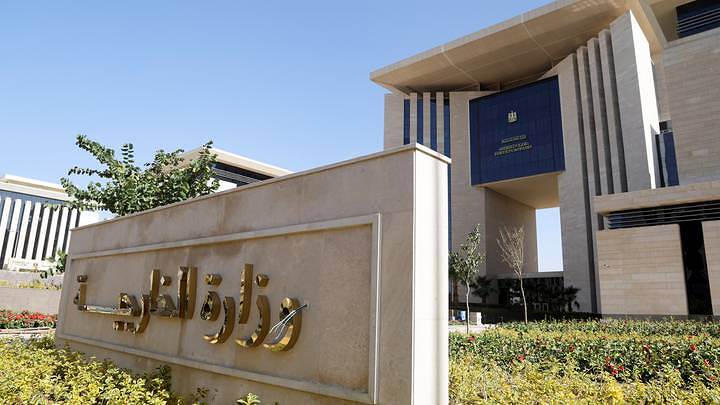 الخارجية المصرية تؤكد على أهمية البدأ بعملية سياسية شاملة في سوريا من دون تدخلات خارجية