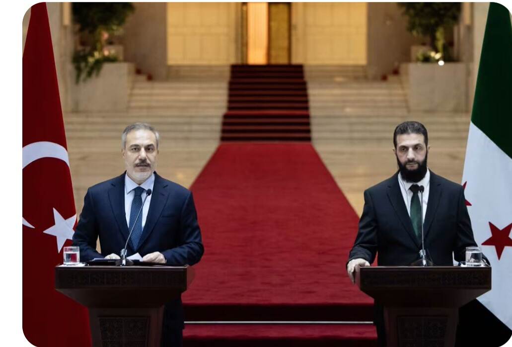 وول ستريت جورنال " قائد المتمردين السوريين يظهر سيطرته على البلاد ويرفض الالتزام بإجراء انتخابات حرة