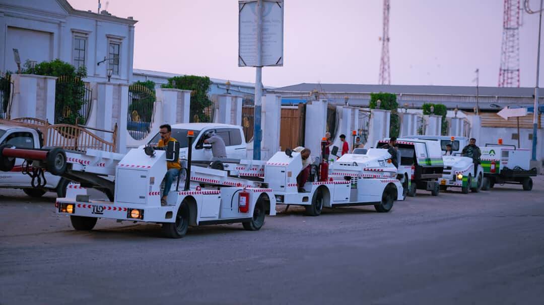 وصول معدات خاصة لشركة طيران عدن والقطيبي يؤكد أن شركته ستساهم في تنمية عدن وتطوير قطاع السياحة