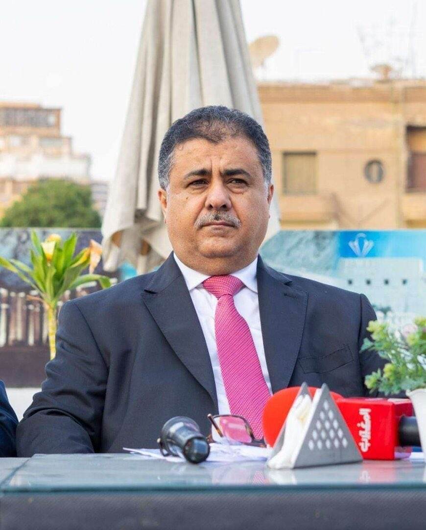 اكاديمي وناشط يمني يكشف تجاوزات رئيس الاتحاد اليمني لكرة القدم واستيلاءه على الدعم المقدم من" الفيفا"