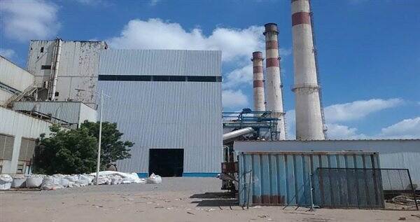 محطة الرئيس الكهربائية في عدن ستعود للخدمة الليلة مع وصول عدد من ناقلات النفط الخام إلى المحطة