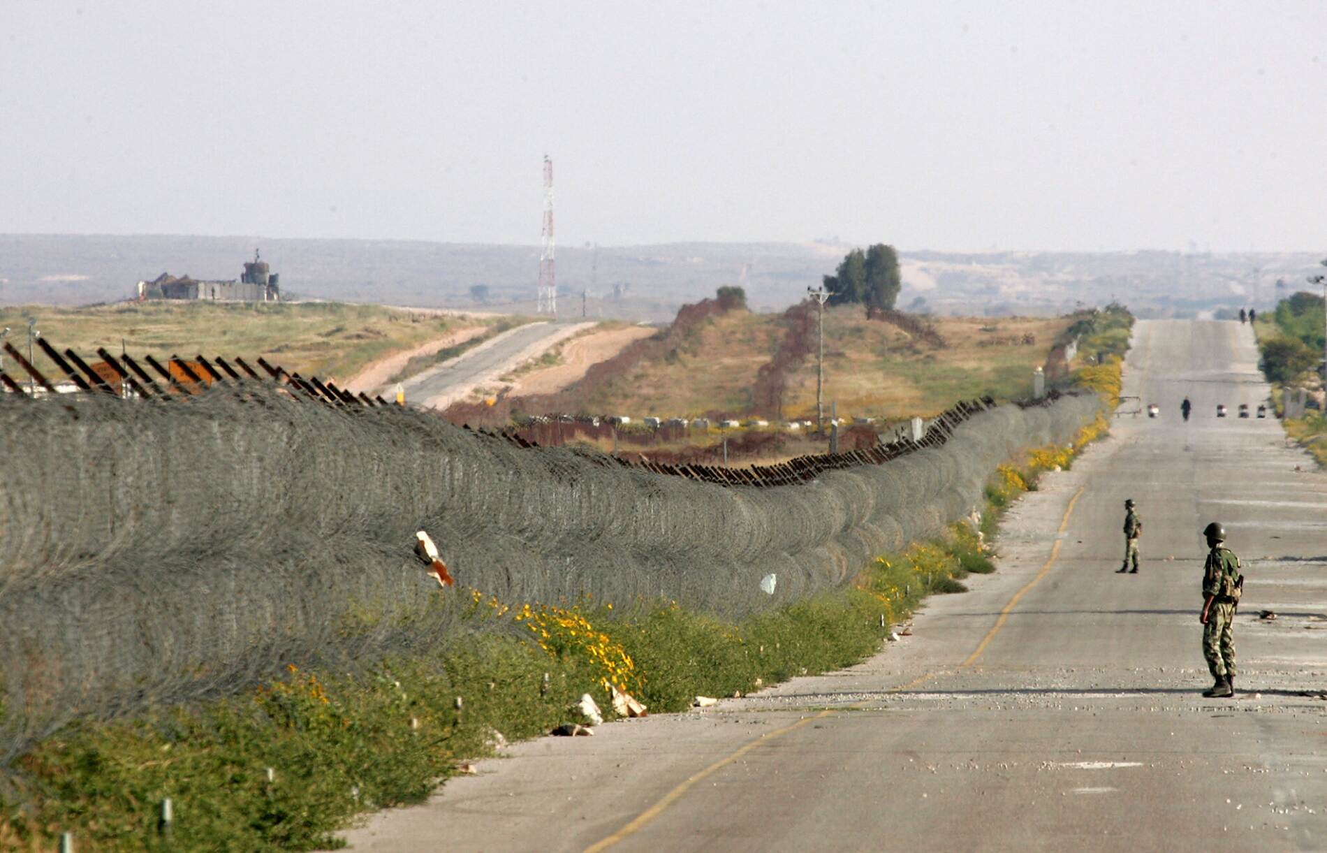 الواشنطن بوست: "أي نزوح قسري للفلسطينيين إلى سيناء سيدفع مصر إلى التحرك عسكريًا."