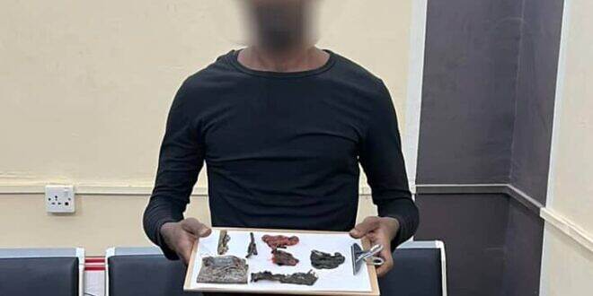 مكافحة المخدرات في عدن تضبط شخص حول محل الحلاقة التابع له لترويج وبيع المخدرات