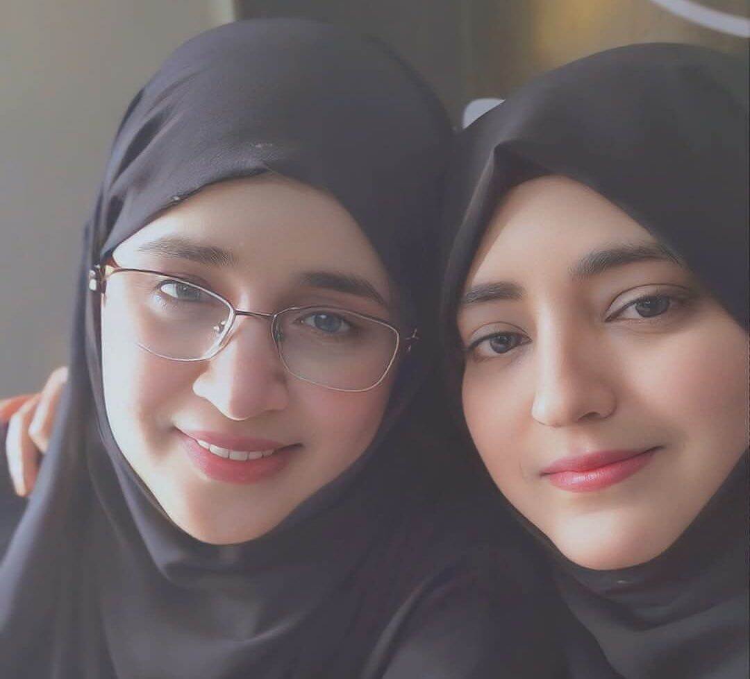 نادية الهمداني وابنتها تعلنان الإضراب في رمضان بسبب عجزها عن استعادة أملاكها"