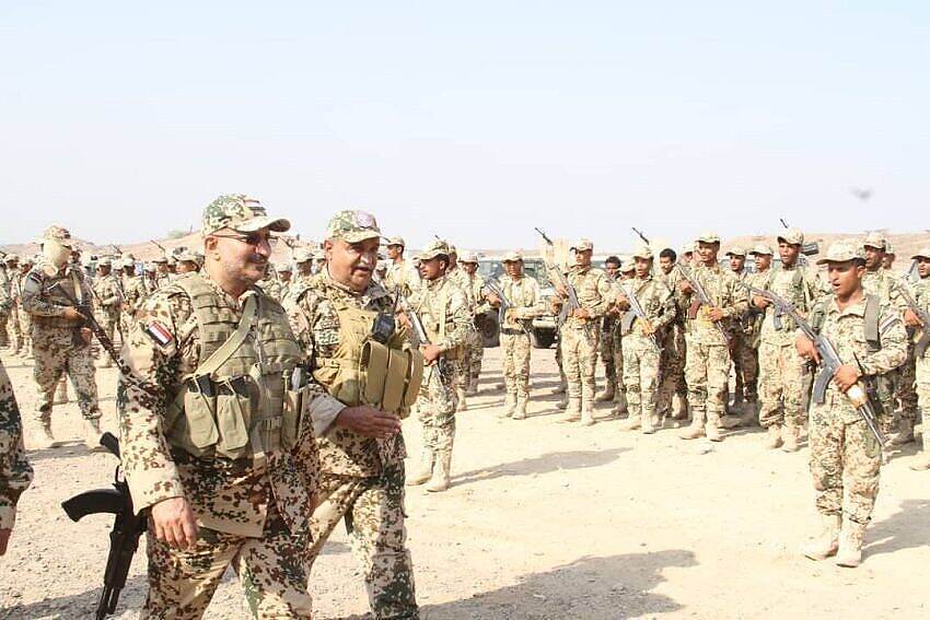 طارق صالح يؤكد التزامه بوحدة الصف الوطني ويتهم المجتمع الدولي بالتواطؤ مع الحوثيين