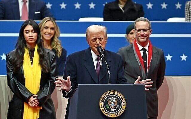 الإدارة الأمريكية تجري محادثات سرية مع حماس بشأن تحرير الرهائن