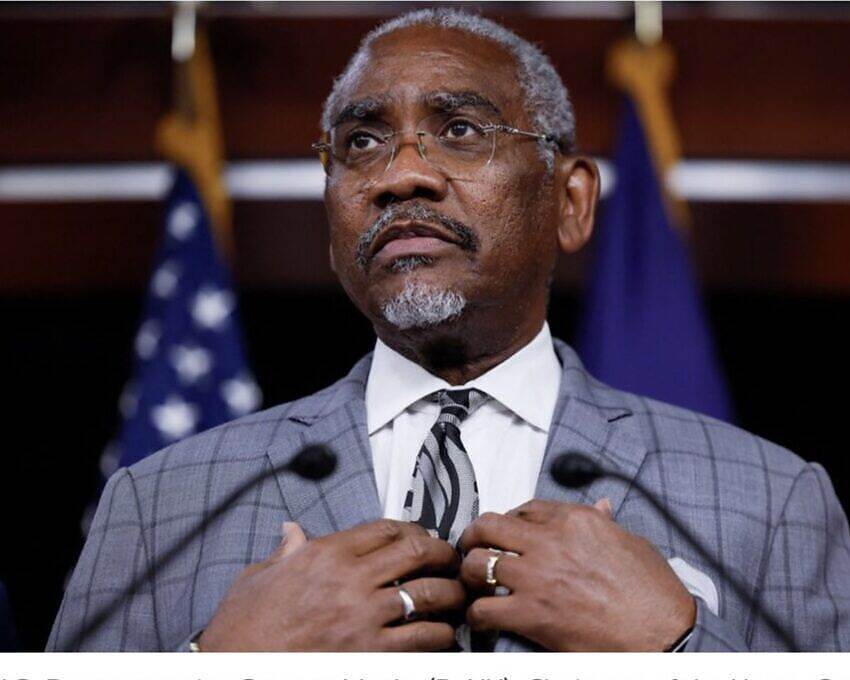 نائب ديمقراطي يعطل صفقة أسلحة للإمارات وتشريعان ينتظران ابوظبي بسبب السودان