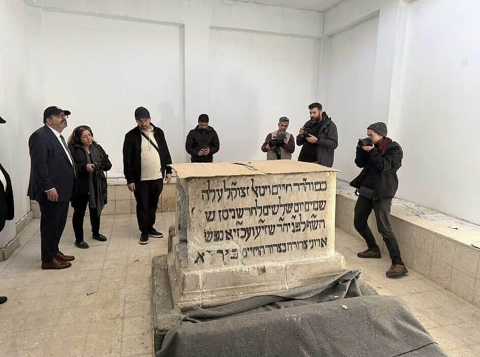 المعارضة السورية السابقة تعتمد على يهود أمريكيين من أصل سوري لرفع العقوبات عن بلادها