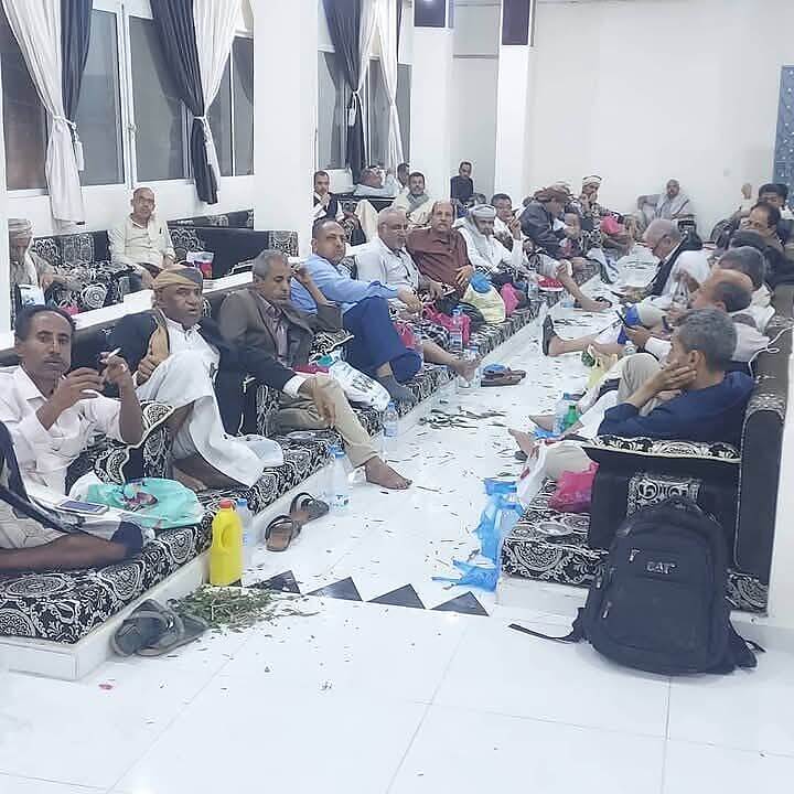 اتحاد التربويين اليمنيين بالتنسيق مع التيار الوطني يقيما أمسية رمضانية في تعز