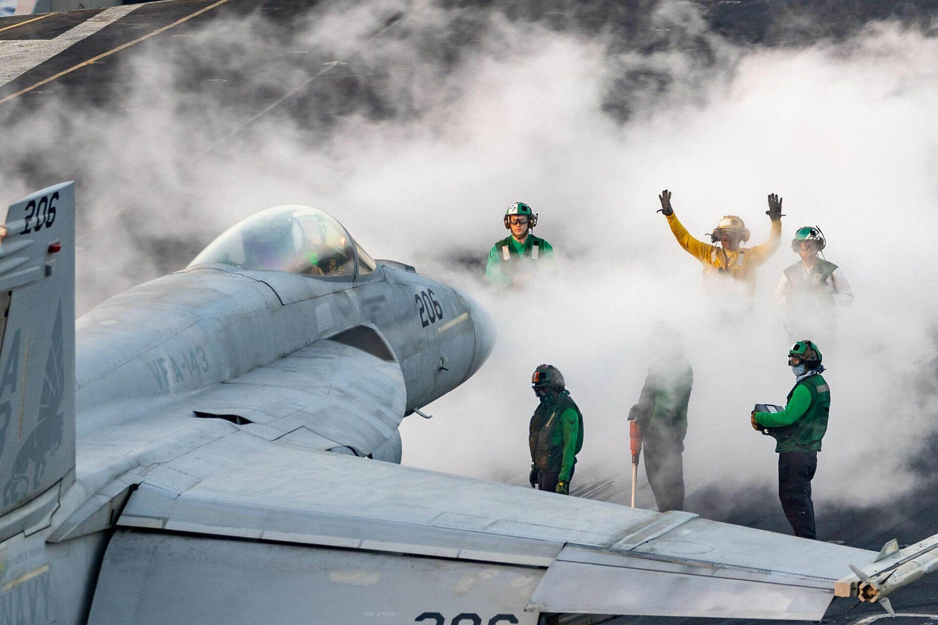 وول ستريت جورنال "إسرائيل قدمت معلومات استخباراتية للولايات المتحدة عن مواقع ومنشآت حوثية"