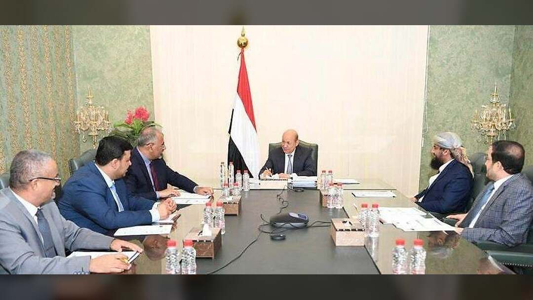 المجلس الرئاسي يدعم تمرد المؤسسات الايرادية ويترك الحكومة وحيدة