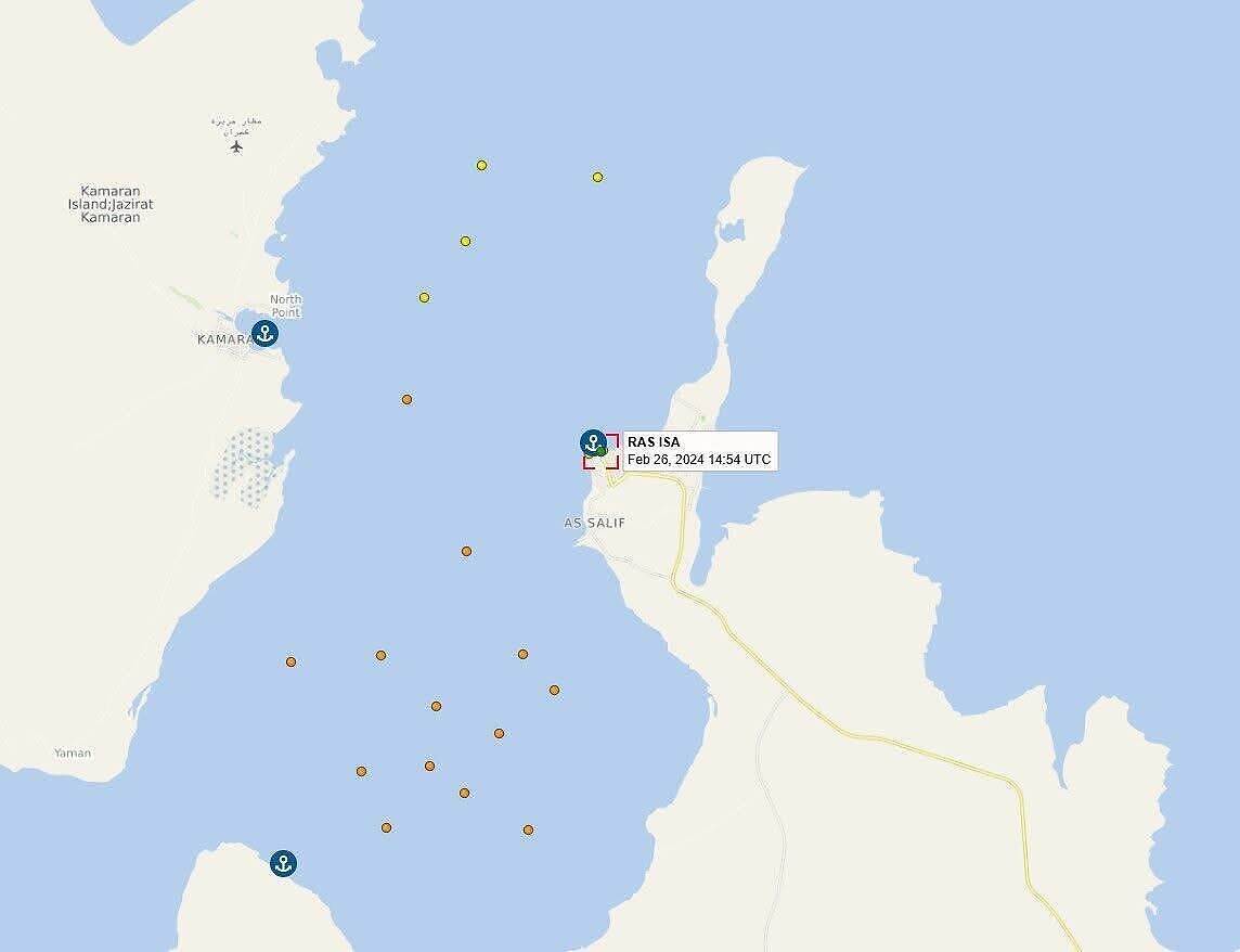 موانئ الحوثيين تستقبل نحو مليوني طن من الوقود والمواد الغذائية منذ بداية 2025