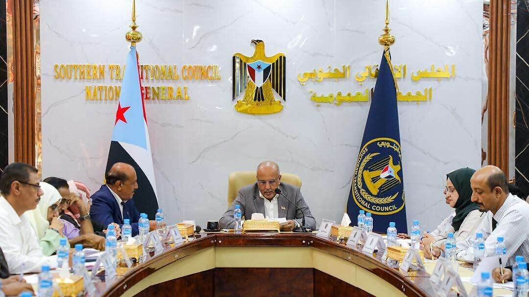 الانتقالي يرفض استغلال تدهور الخدمات لتحريف مسار الاحتجاجات عن أهدافها