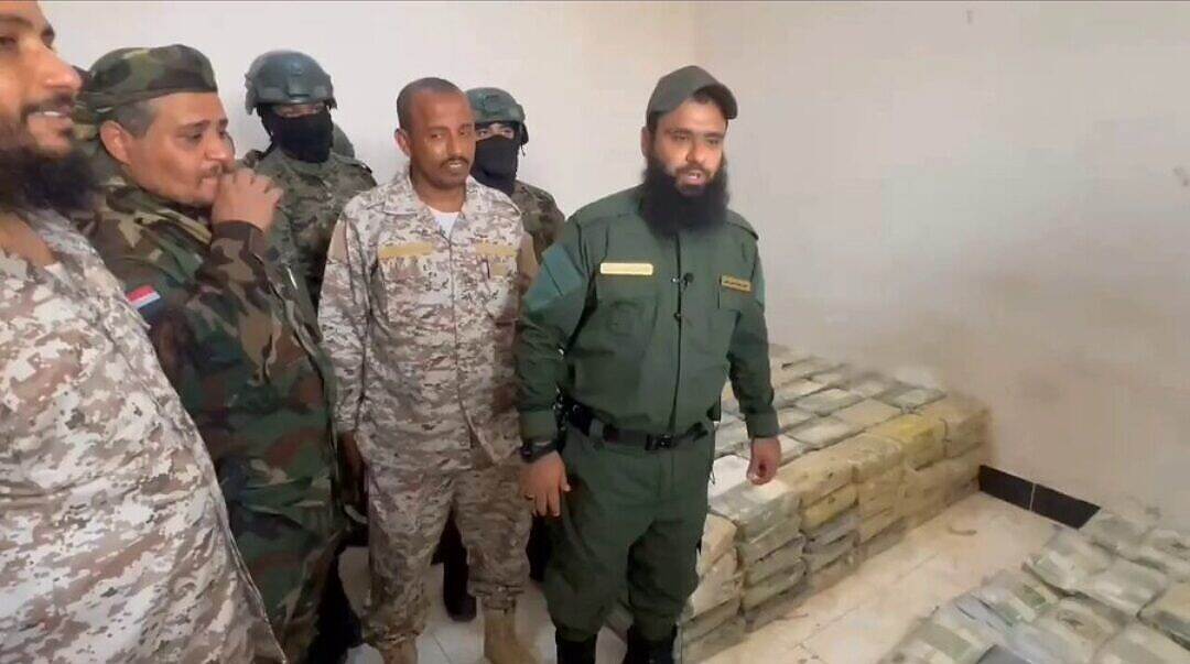 الحملة الامنية المشتركة في محافظة لحج توقف تهريب 447 كيلوغرام من المخدرات في سواحل رأس العارة