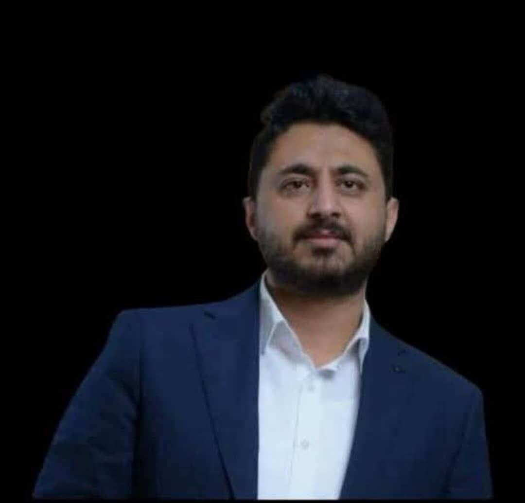 عاصم العشاري يفقد البصر في إحدى عينيه بعد عام من الاعتقال التعسفي في سجون الحوثي بصنعاء