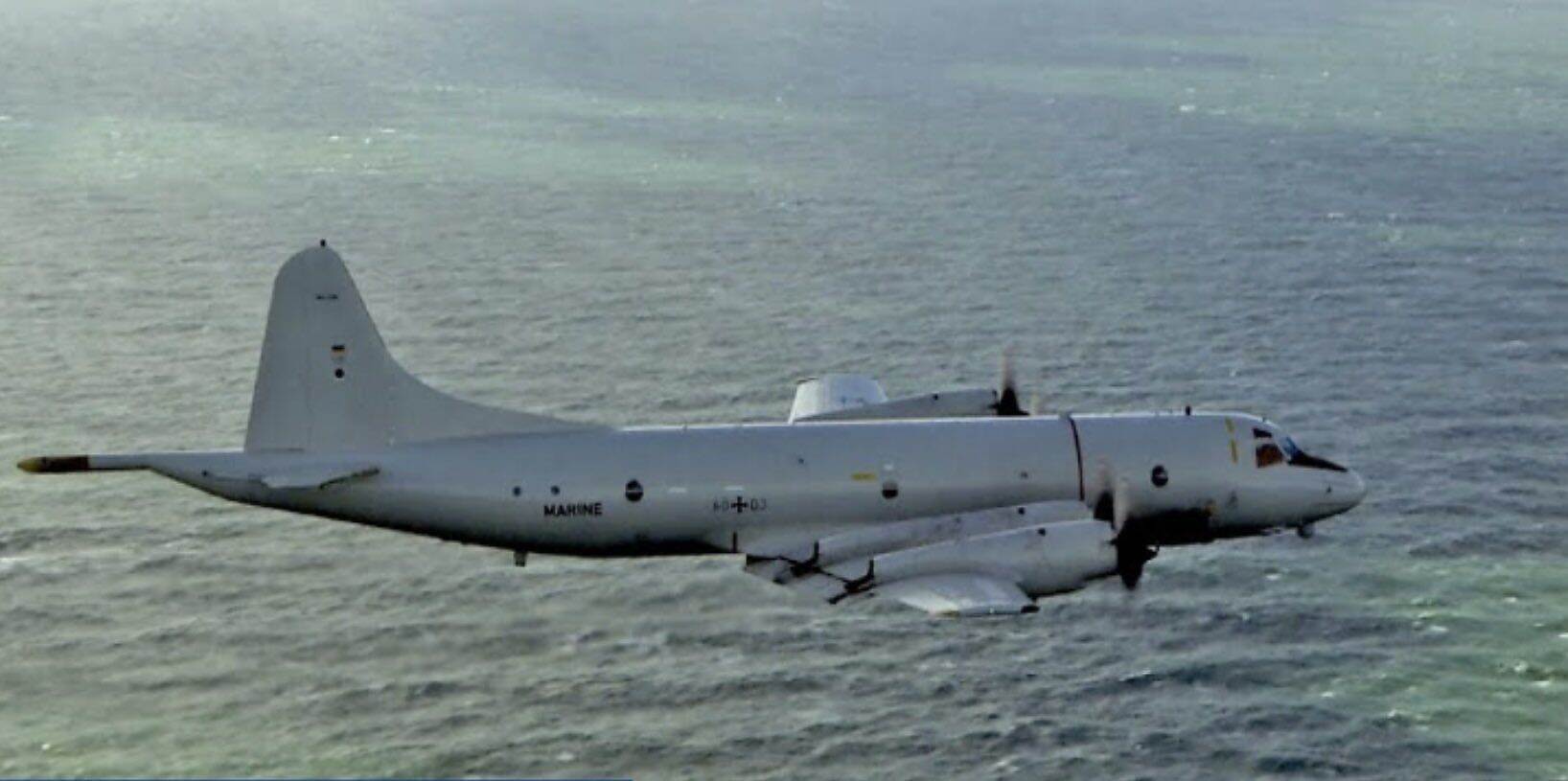 زورق صيني يحاول اسقاط طائرة المانية بالليزر والخارجية الألمانية تستدعي السفير الصيني للاحتجاج