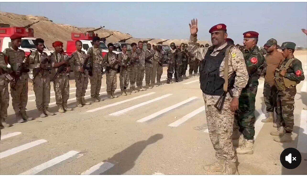 تعزيزات عسكرية تصل محافظة المهرة لمواجهة مجموعات مسلحة تحاول اطلاق سراح الزايدي