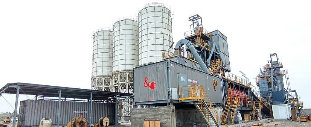 رجل الأعمال سمير القطيبي" بدأنا تصدير اسمنت صيرة للأسواق المحليه وقريباً سيتم الافتتاح الرسمي"