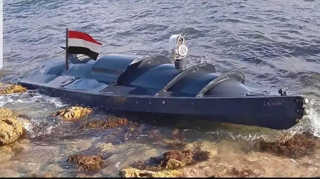 مقتل سبعة من القوات البحرية التابعة للحوثيين بغارات اسرائيلية استهدفت زورقهم