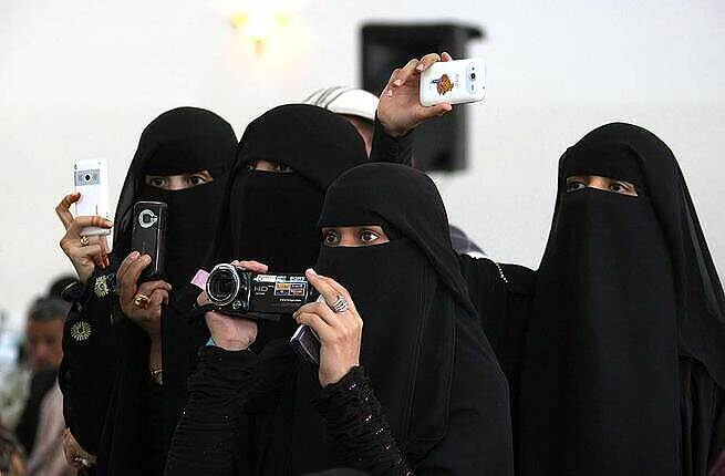 نقابة الصحفيين والاتحاد الدولي يوقعان اتفاقية لتعزيز حماية الصحفيات