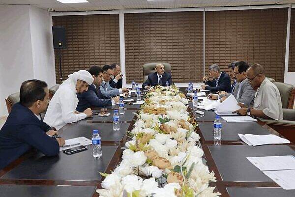 اللجنة الوطنية لتنظيم الإيرادات تدشّن أعمالها وتبدأ استقبال طلبات المصارفة