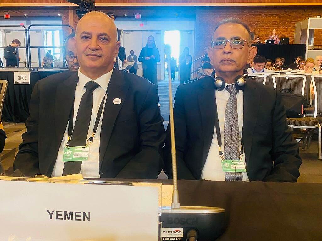 وزير المياه والبيئة يؤكد التزام اليمن بالشراكات الدولية للحد من التلوث البلاستيكي