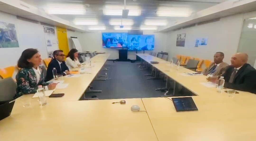 الحكومة اليمنية تشارك في الجلسات التفاوضية لليوم الثالث في جنيف لوضع المعاهدة العالمية بشأن البلاستيك