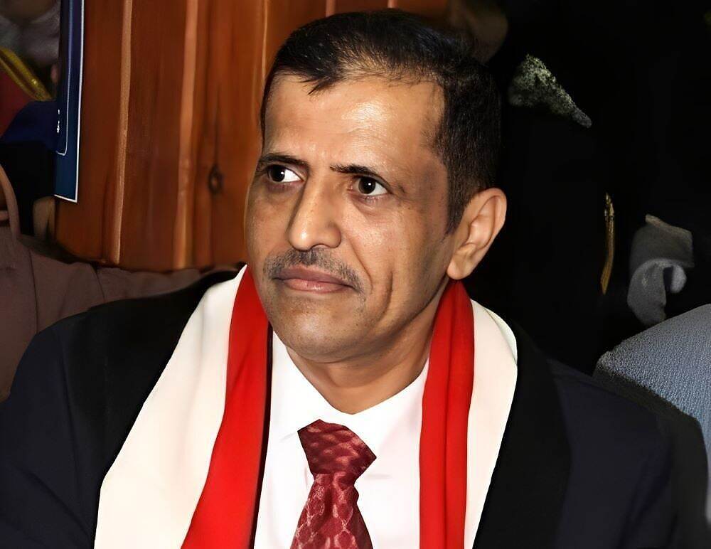 الحوثيون يختطفون أمين عام المؤتمر الشعبي العام واثنين من مرافقيه في صنعاء