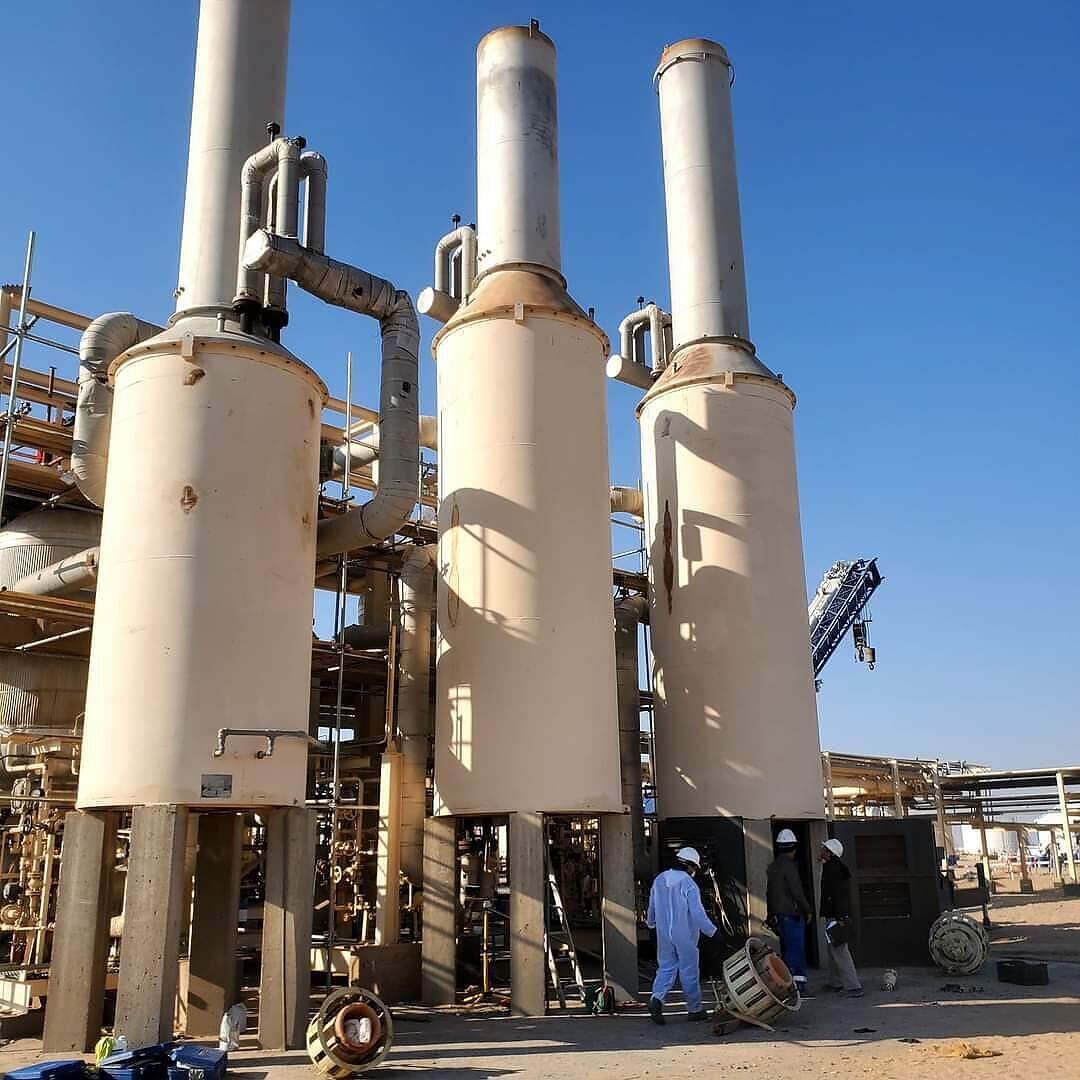 إقصاء مهندسو "صافر"  قرارات بخلفية سياسية وحرمانهم من المستحقات وممارسة وظائفهم