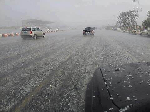 الأرصاد يتوقع أمطاراً رعدية مصحوبة بالبرد على عدد من المحافظات اليمنية