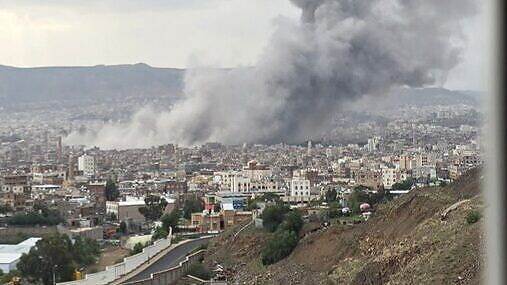 غارات اسرائيلية على محافظتي صنعاء والجوف واستهداف منشآت عسكرية وبنى تحتية مدنية