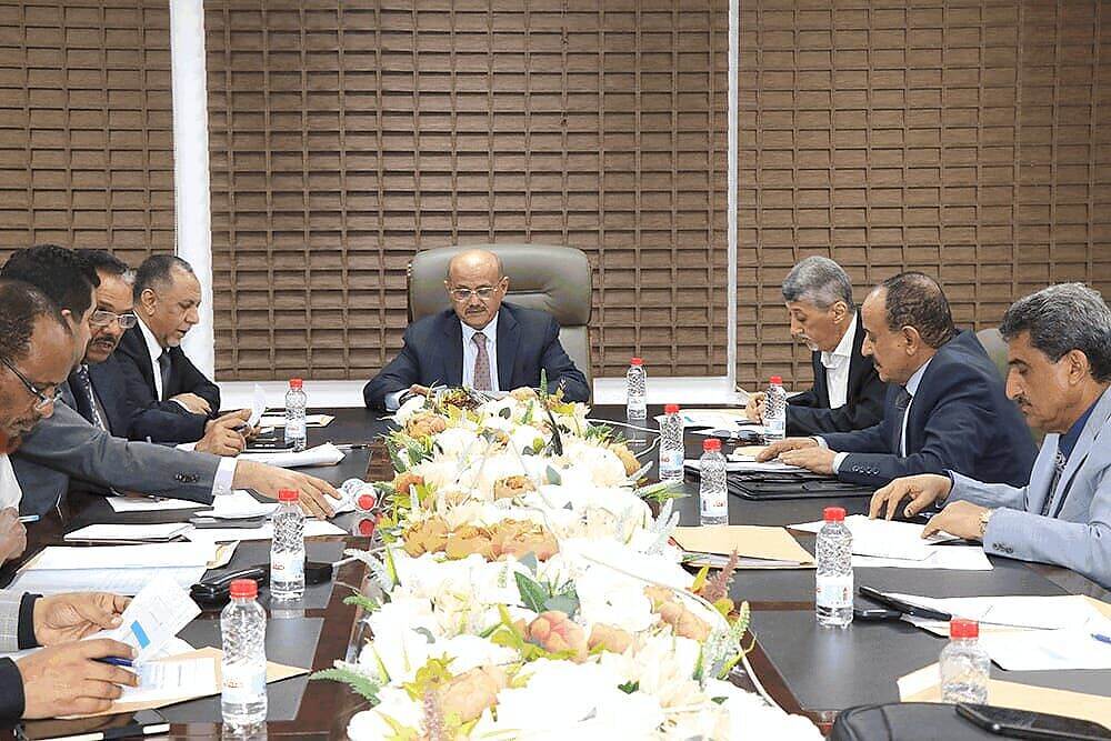 314 مليون دولار خلال شهر: تمويل مباشر للغذاء والمشتقات النفطية عبر اللجنة الوطنية للتمويل