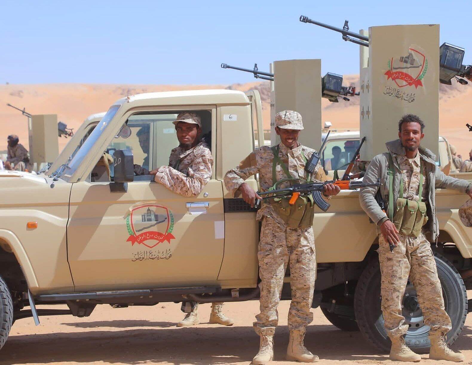 قوات من درع الوطن تبدأ مهمتها الأمنية على خط الوديعة العبر بمحافظة حضرموت