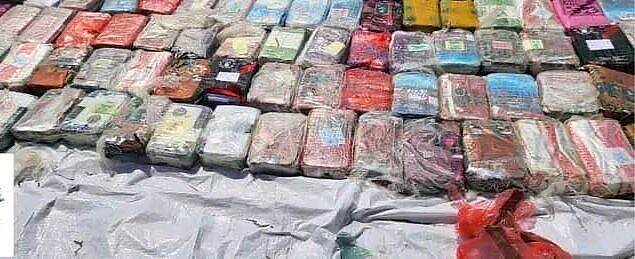 الحملة الأمنية في رأس العارة والمضاربة بلحج تضبط طنًا من المخدرات وتعتقل أربعة مهربين