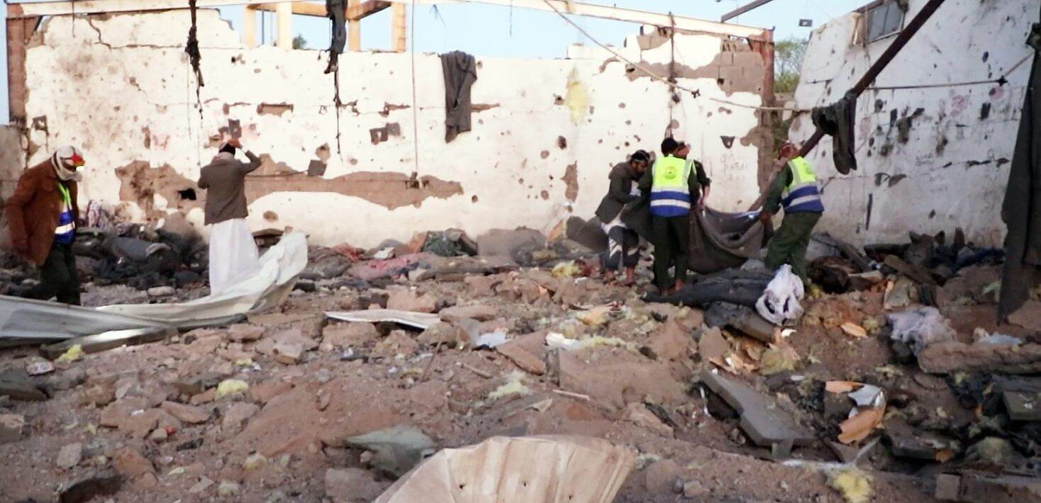 العفو الدولية تصف غارة أمريكية على مركز المهاجرين بصعدة في أبريل بإنها ترقى إلى جريمة حرب