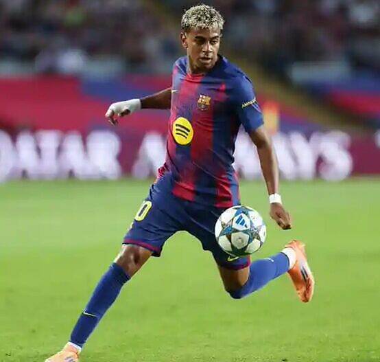 بسبب لامين يامال .. عودة الجدل بين برشلونة والاتحاد الإسباني.