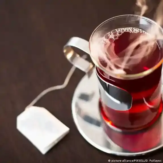 دراسات تحذر من شرب الشاهي الساخن والذي قد يكون سبب لسرطان المريء