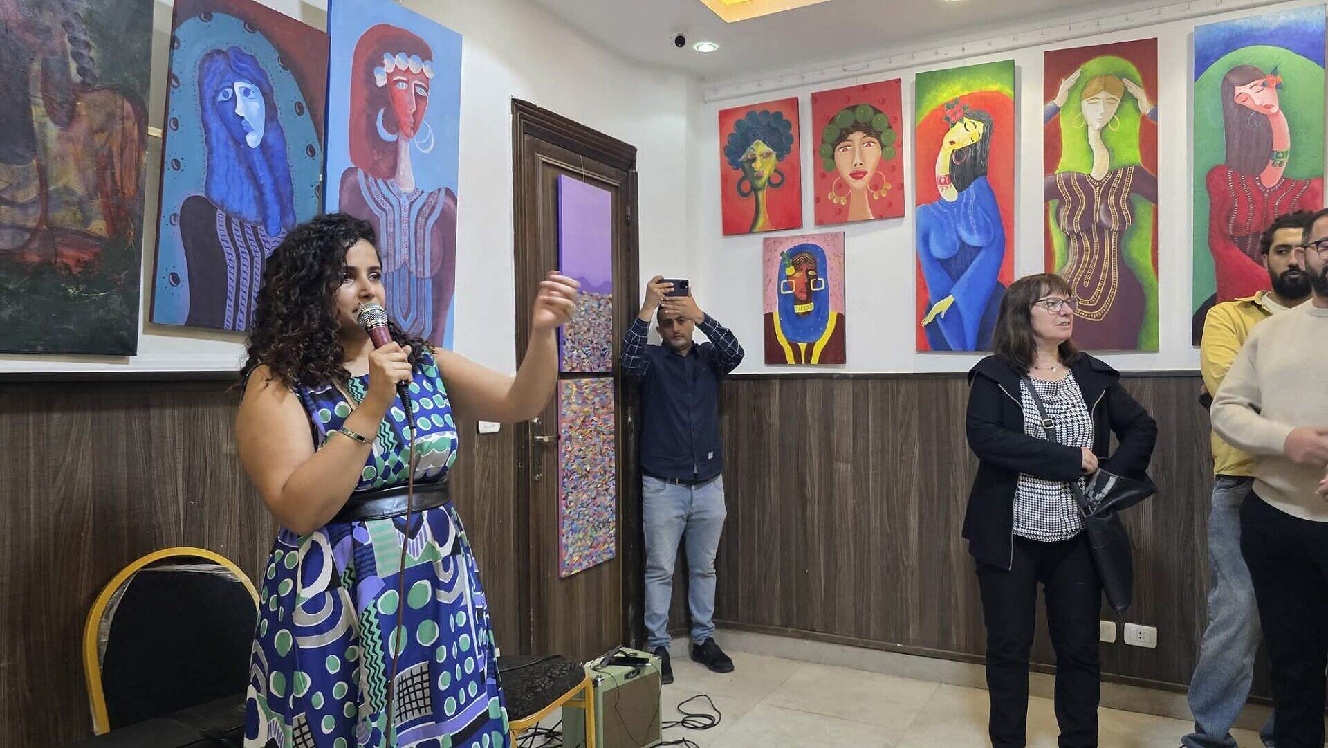 أختتام معرض" أثر" للفنانة التشكيلية ليلى ياسين في القاهرة بمصر