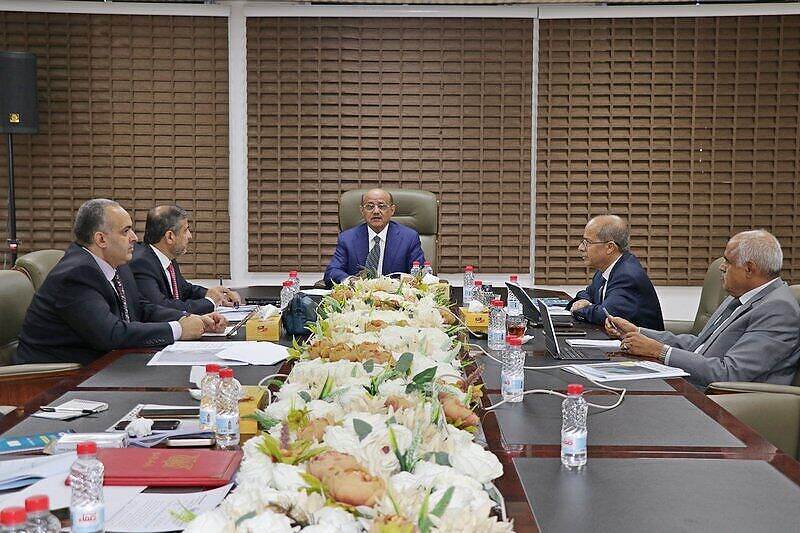 البنك المركزي في عدن يقيم مستوى تنفيذ الإصلاحات المالية والاقتصادية