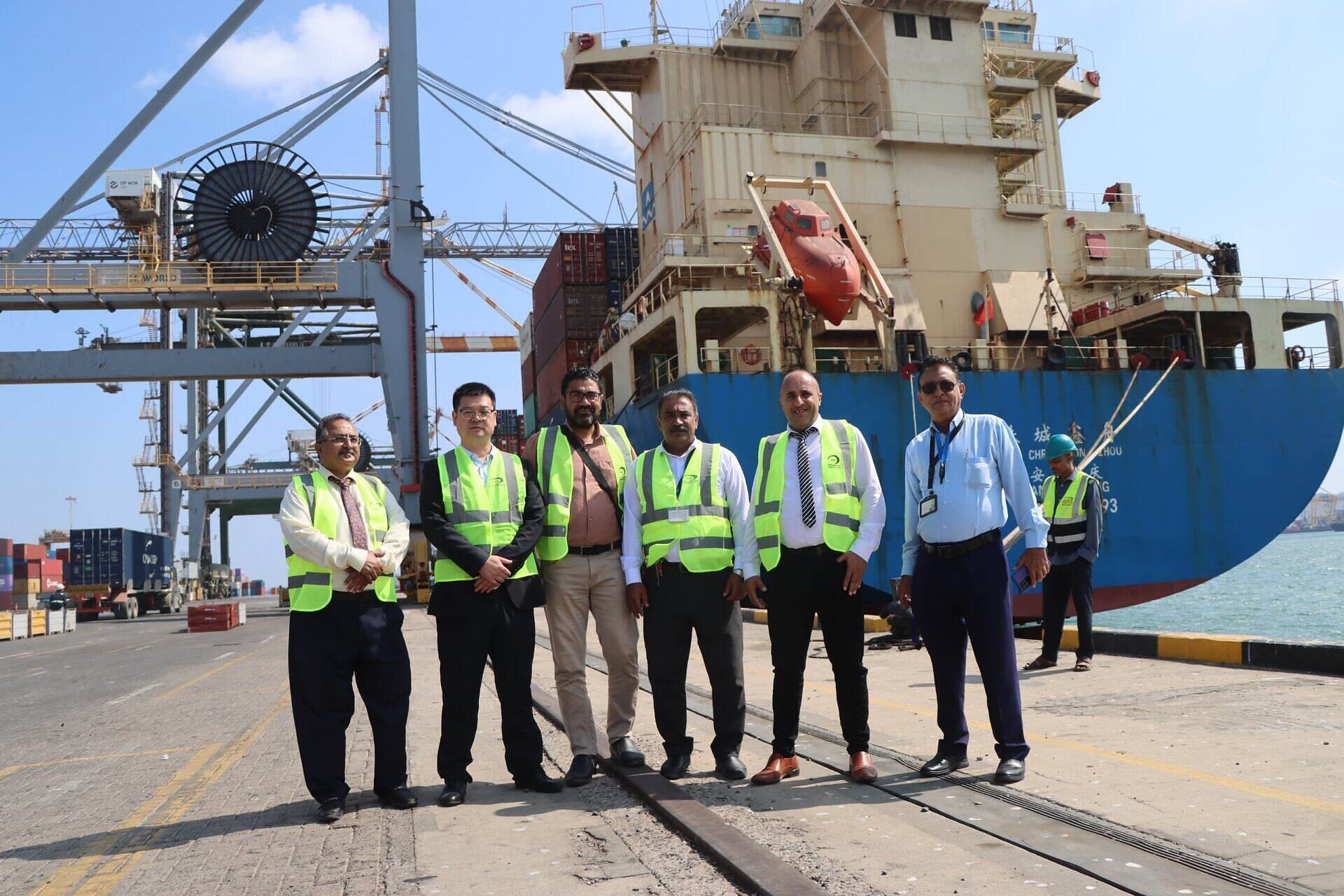 موانئ خليج عدن تبحث توسيع الشراكة التجارية مع الصين