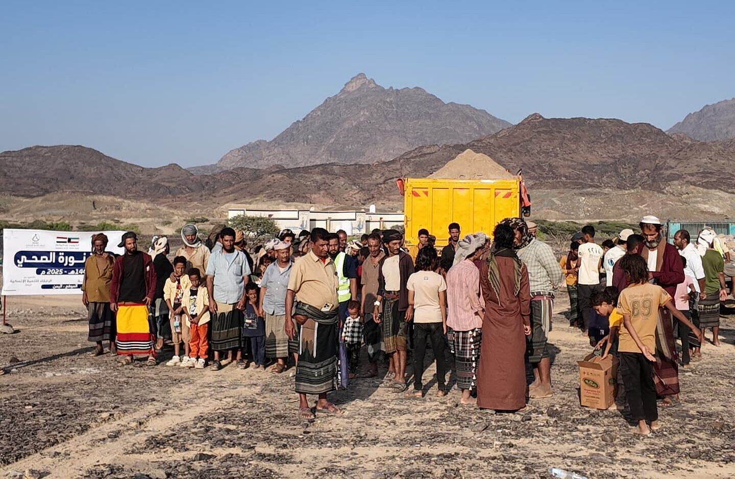 تدشين بناء وحدة صحية بدعم من دولة الكويت شرق دكيم في مدينة العند