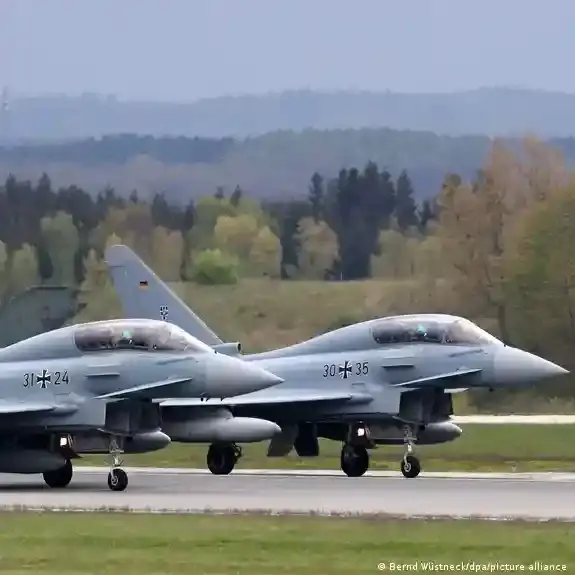 الجيش الألماني ينقل طائرات مقاتلة إلى بولندا.