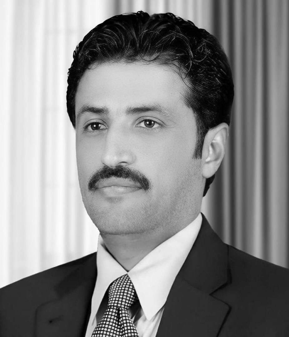 الكاتب والسياسي حسين العبيدي يتهم حزب الاصلاح والحوثيين بالانقلاب على إرادة اليمنيين وممارسة القمع والفساد